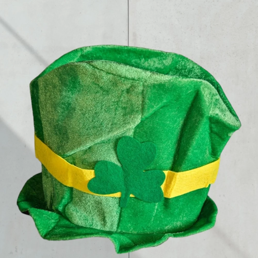 St. Patrick's Green Velvet Shamrock Top Hat - Festive Felt, New
